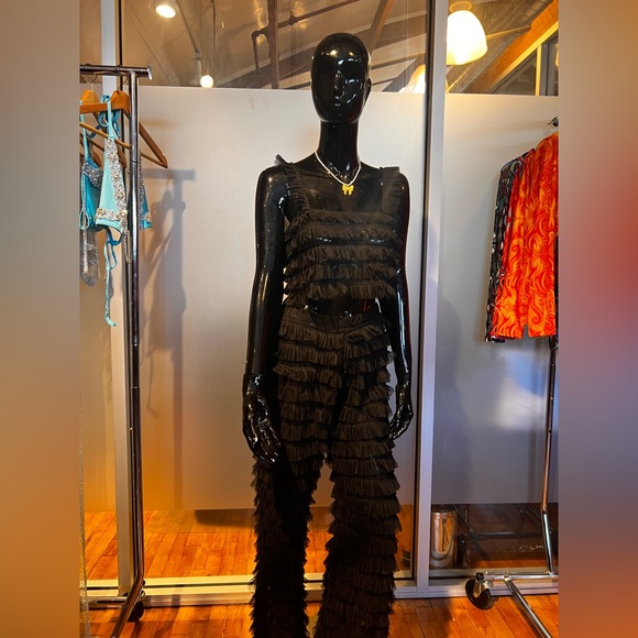 SIEMPRE Black Ruffle Lace Set - Picture 3 of 4